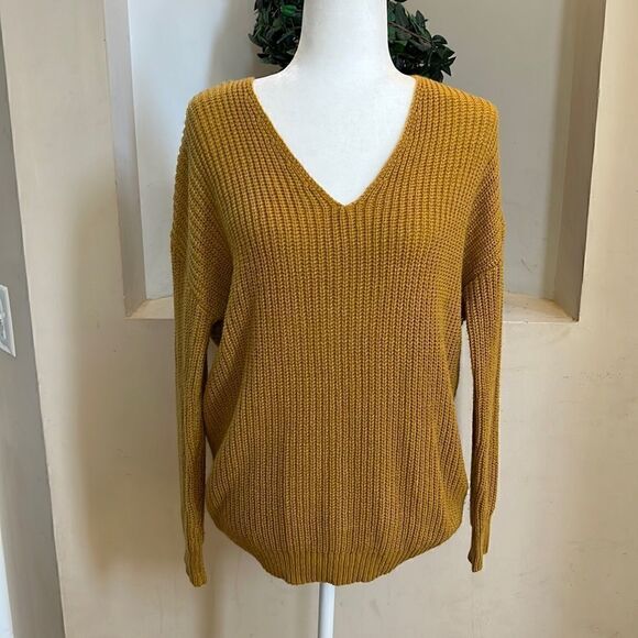 Women’s M mustard thick chunky twisted wrap back sweater - Picture 3 of 12